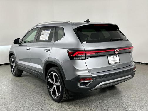 2025 Volkswagen Taos 1.5T SEL