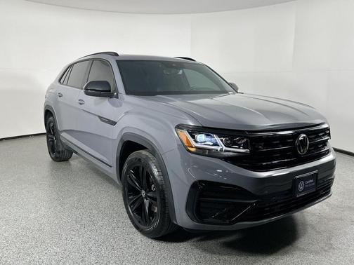 2023 Volkswagen Atlas Cross Sport 2.0T SEL R-Line Black