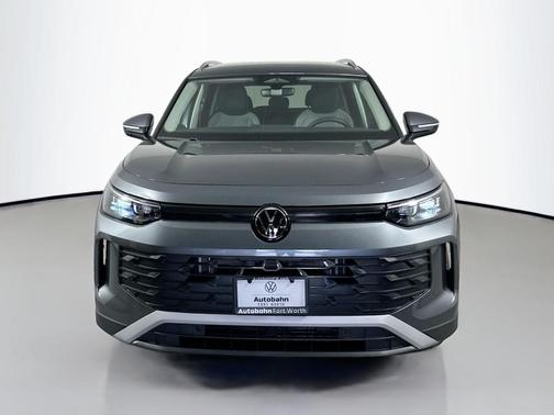Platinum Gray Metallic 2025 Volkswagen Tiguan 2.0T S