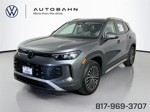 Platinum Gray Metallic 2025 Volkswagen Tiguan 2.0T S