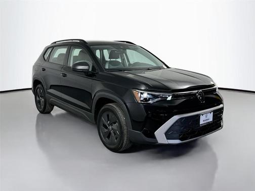 Deep Black Pearl Effect 2025 Volkswagen Taos 1.5T S