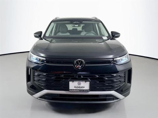Deep Black Pearl Effect 2025 Volkswagen Tiguan 2.0T S