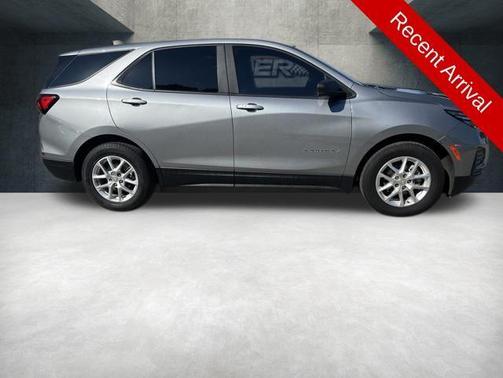 Sterling Gray Metallic 2023 Chevrolet Equinox LS