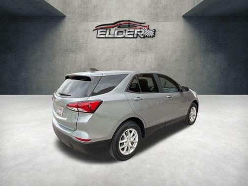 Sterling Gray Metallic 2023 Chevrolet Equinox LS