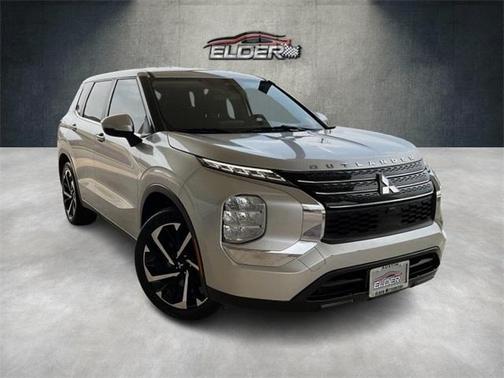 2022 Mitsubishi Outlander ES