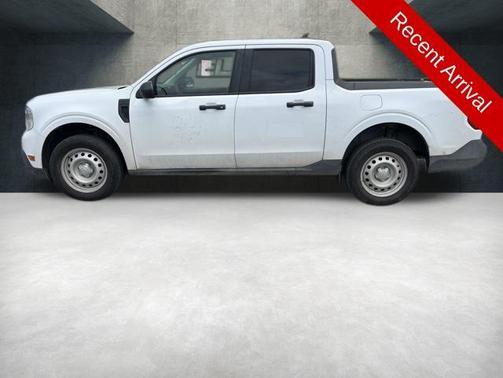 Oxford White 2022 Ford Maverick XL