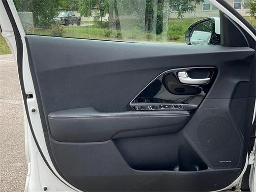 2022 Kia Niro EV EX