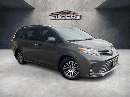 2019 Toyota Sienna XLE Premium