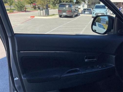 2023 Mitsubishi Outlander Sport 2.0 LE