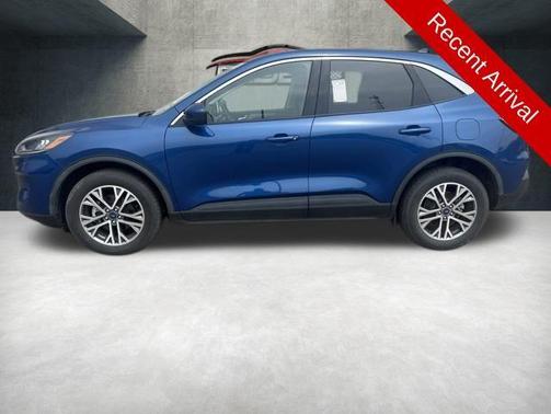 Blue Metallic 2022 Ford Escape SEL