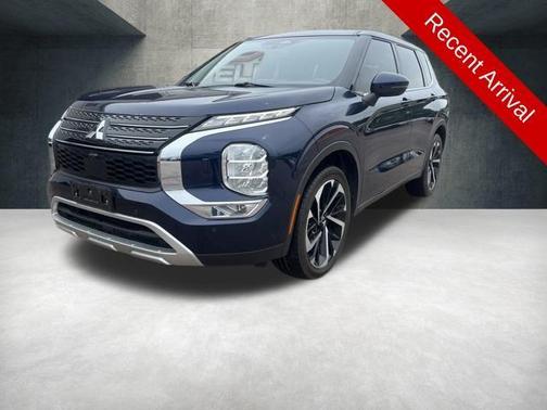 Blue 2022 Mitsubishi Outlander