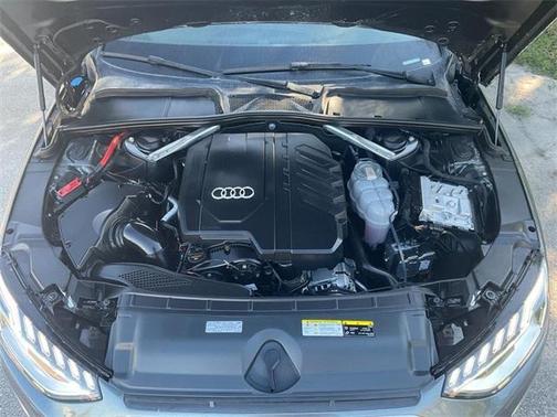 2023 Audi A4 45 S line Premium Plus