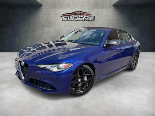 2021 Alfa Romeo Giulia Base
