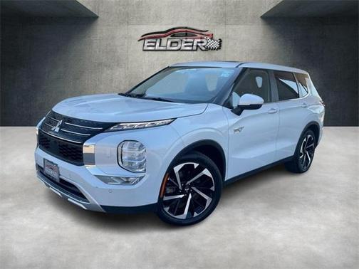 2023 Mitsubishi Outlander PHEV SE