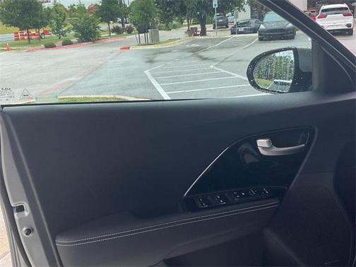 2022 Kia Niro EV EX