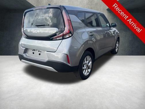 Gray 2025 Kia Soul LX