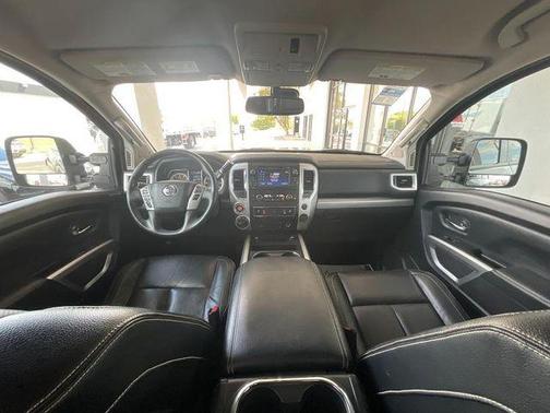 2017 Nissan Titan PRO-4X