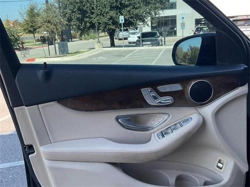 2017 Mercedes-Benz GLC 300 Base