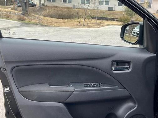 2024 Mitsubishi Mirage SE