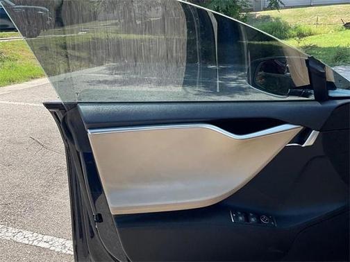 2013 Tesla Model S Base