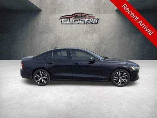 2019 Volvo S60 Hybrid T8 R-Design