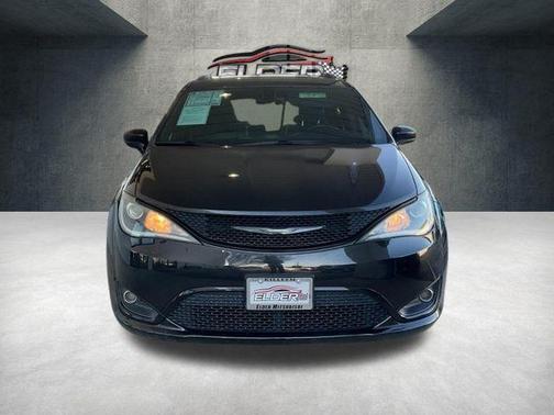 2018 Chrysler Pacifica Touring-L Plus