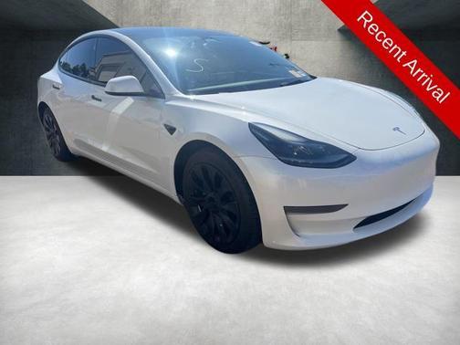 White 2023 Tesla Model 3 Base