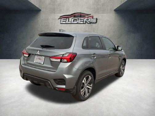 Mercury Gray Metallic 2027 Mitsubishi Outlander Sport 2.0 ES