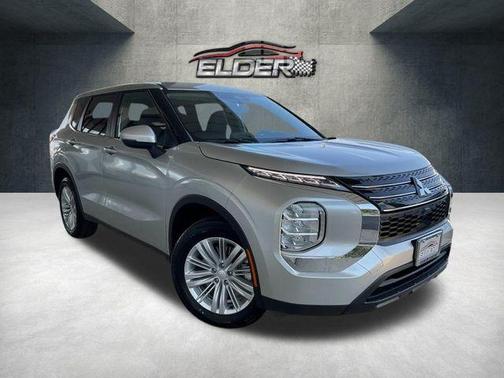 2026 Mitsubishi Outlander ES