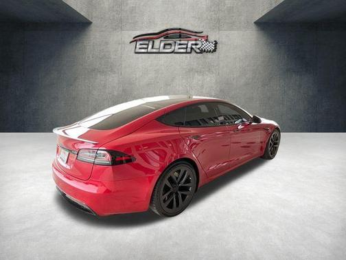 Red Multi 2022 Tesla Model S Plaid