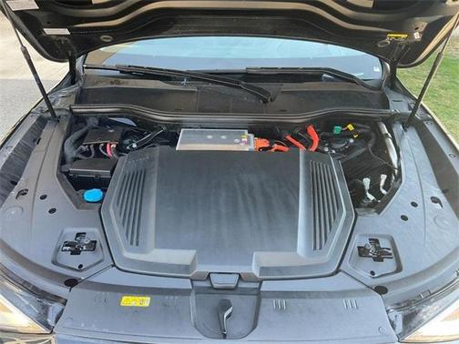 2019 Audi e-tron Prestige