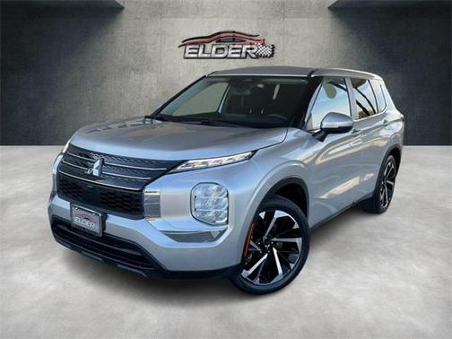 2022 Mitsubishi Outlander ES