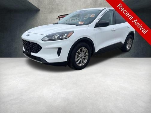 Oxford White 2022 Ford Escape SE