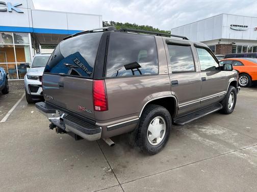 Smokey Caramael (Met) 1997 GMC Yukon SLT