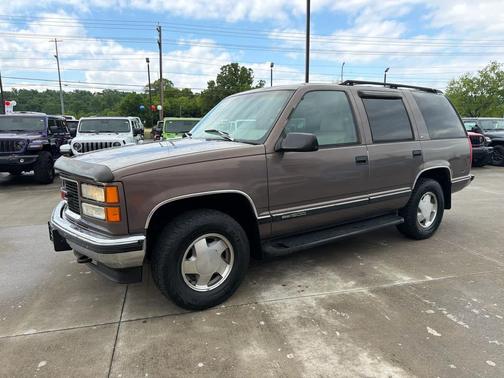 Smokey Caramael (Met) 1997 GMC Yukon SLT