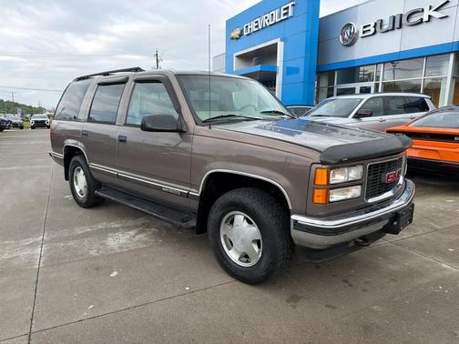 Smokey Caramael (Met) 1997 GMC Yukon SLT