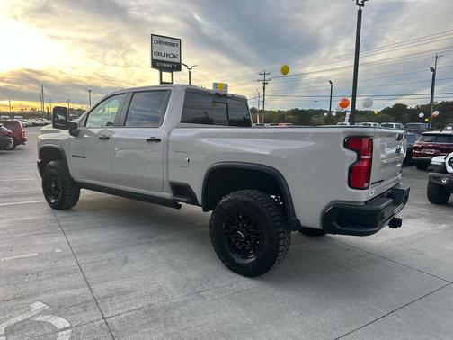 2026 Chevrolet Silverado 2500 ZR2