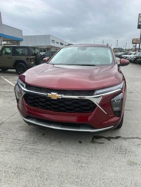 2024 Chevrolet Trax LT