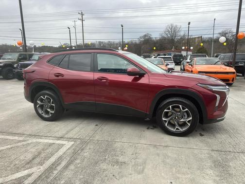 2024 Chevrolet Trax LT