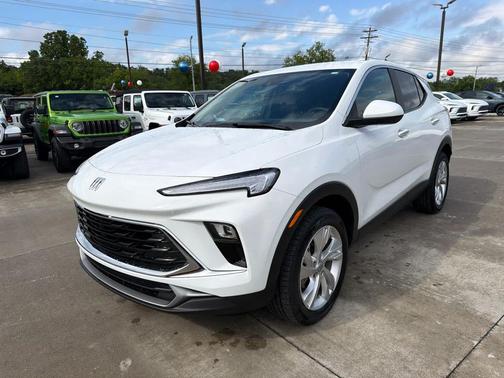 Summit White 2025 Buick Encore GX Preferred