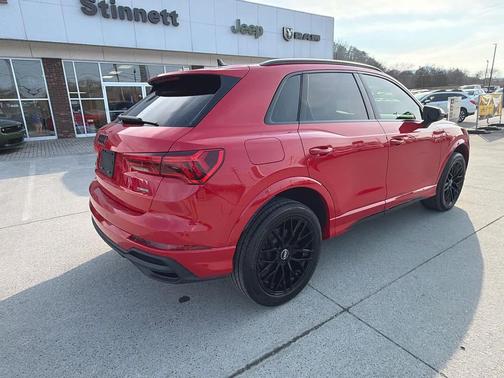 2023 Audi Q3 Premium 45 TFSI S line quattro Tiptronic