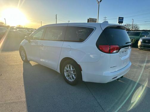 2017 Chrysler Pacifica Touring