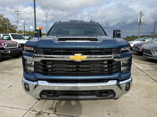 Lakeshore Blue Metallic 2026 Chevrolet Silverado 3500 LT