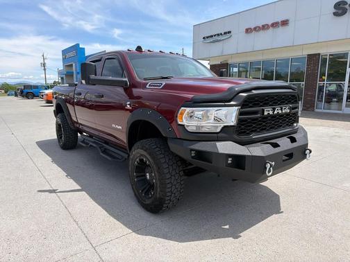 Delmonico Red Pearlcoat 2019 RAM 2500 Tradesman Crew Cab 4x4 6'4' Box