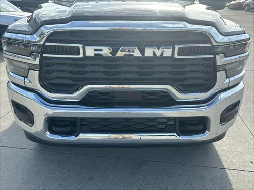 2025 RAM 2500 Tradesman Crew Cab 4x4 6'4' Box