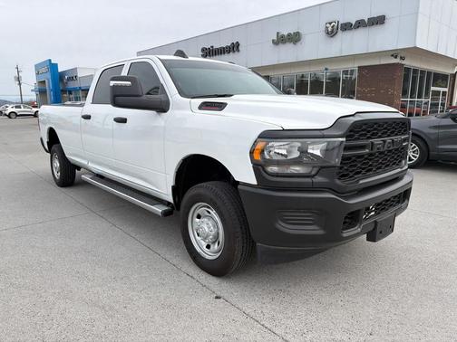 2023 RAM 2500 Tradesman Crew Cab 4x4 8' Box