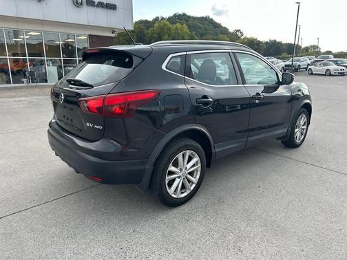 2017 Nissan Rogue Sport SV