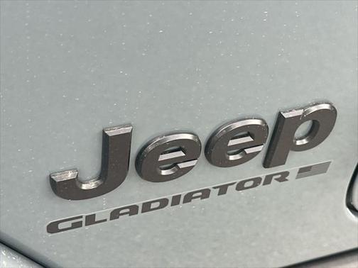2025 Jeep Gladiator Nighthawk