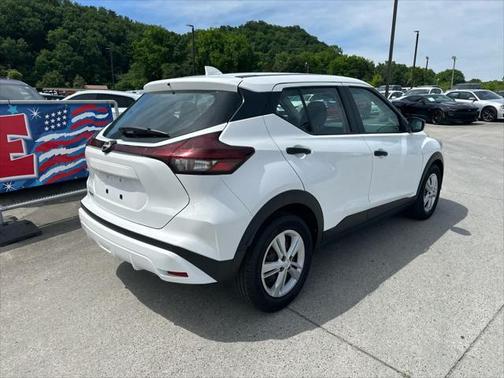 2022 Nissan Kicks S