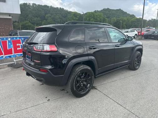 2022 Jeep Cherokee Trailhawk